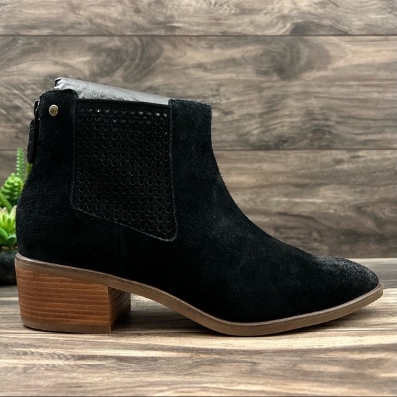 NIB Cole Haan Val Bootie Pointed Toe Ankle Boots Black Suede 8B 38.5 - Picture 5 of 11